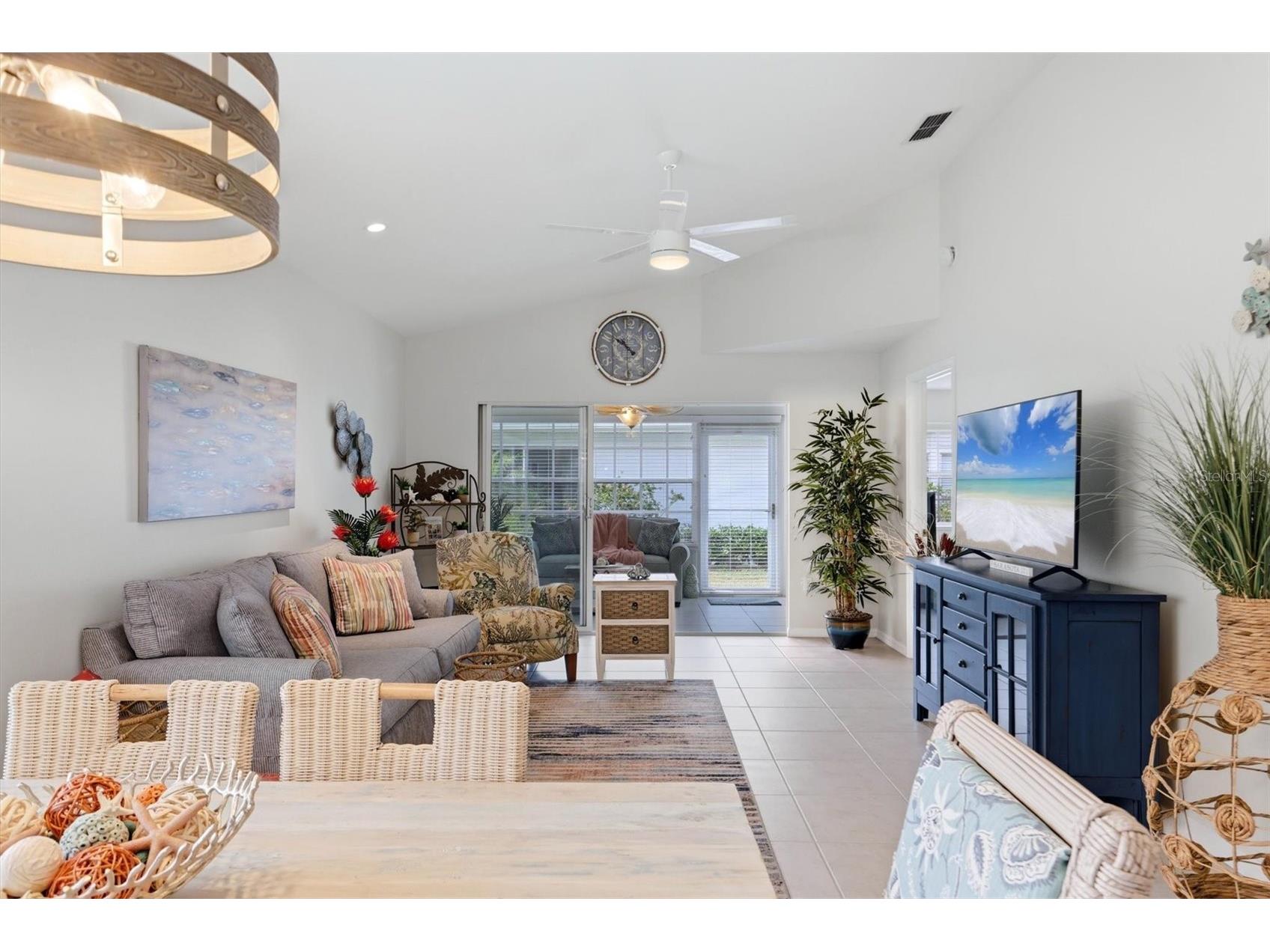 6401 Approach Road #32 Sarasota FL 34238 A4689670 image16