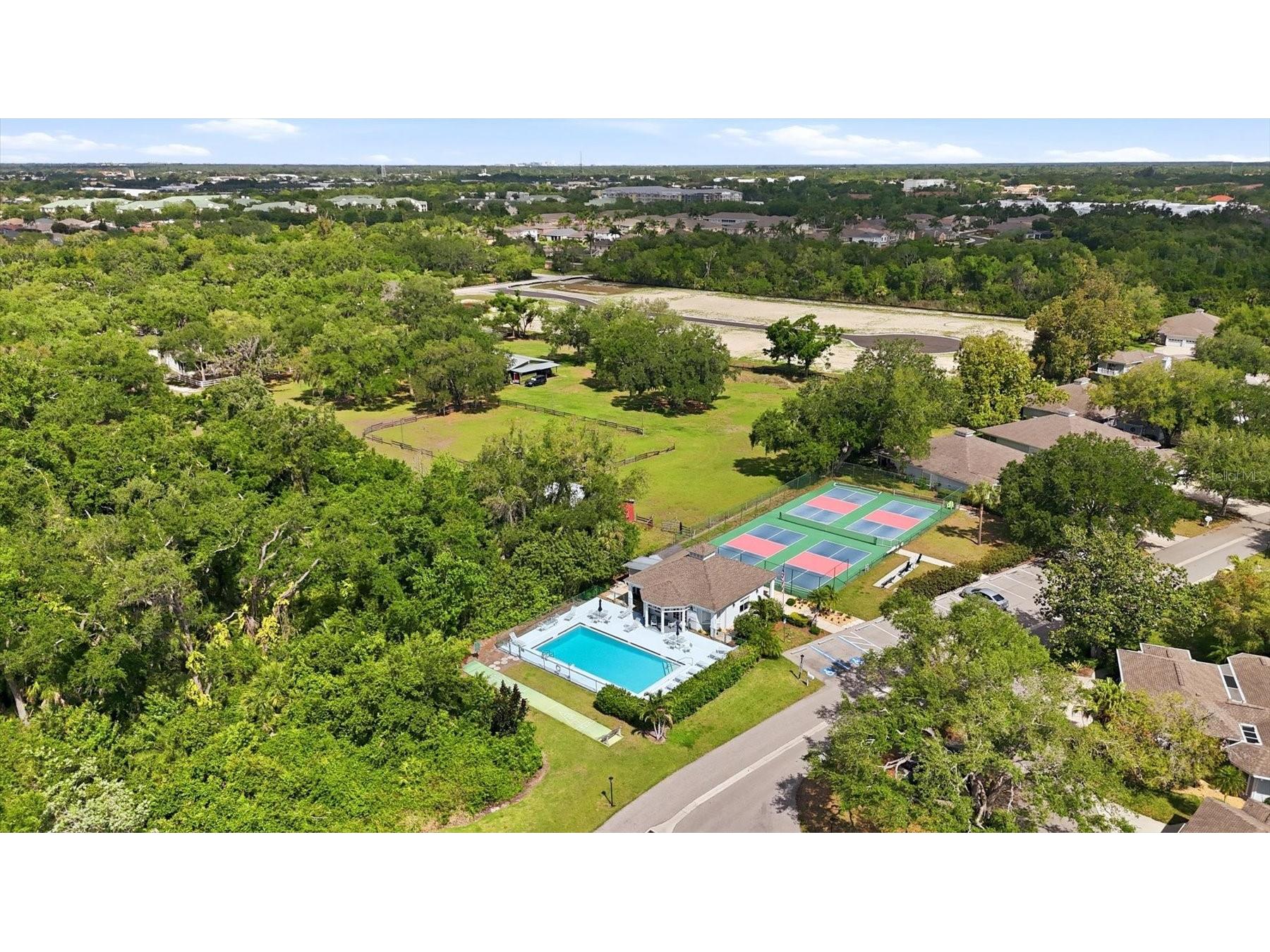 6401 Approach Road #32 Sarasota FL 34238 A4689670 image39