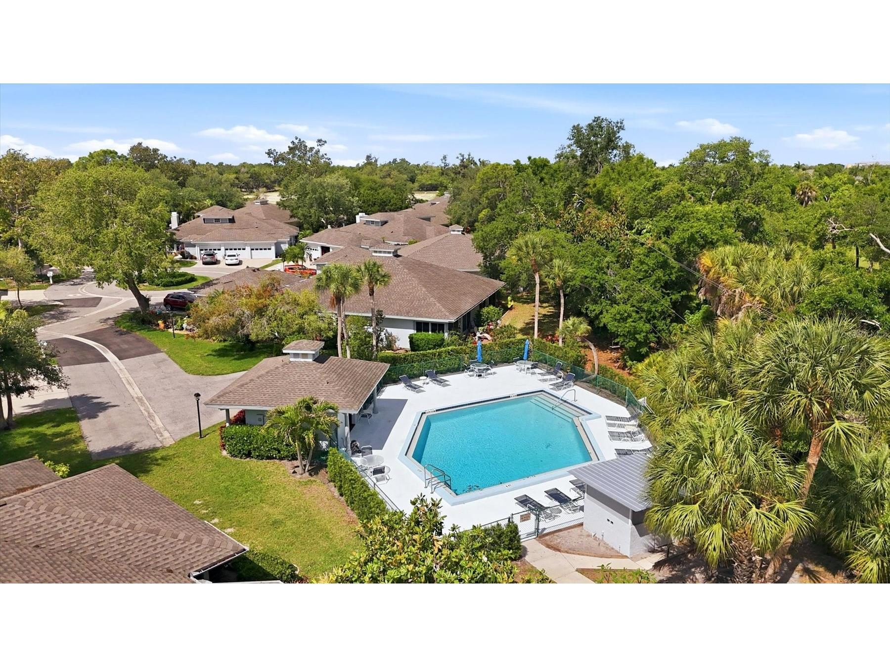 6401 Approach Road #32 Sarasota FL 34238 A4689670 image44