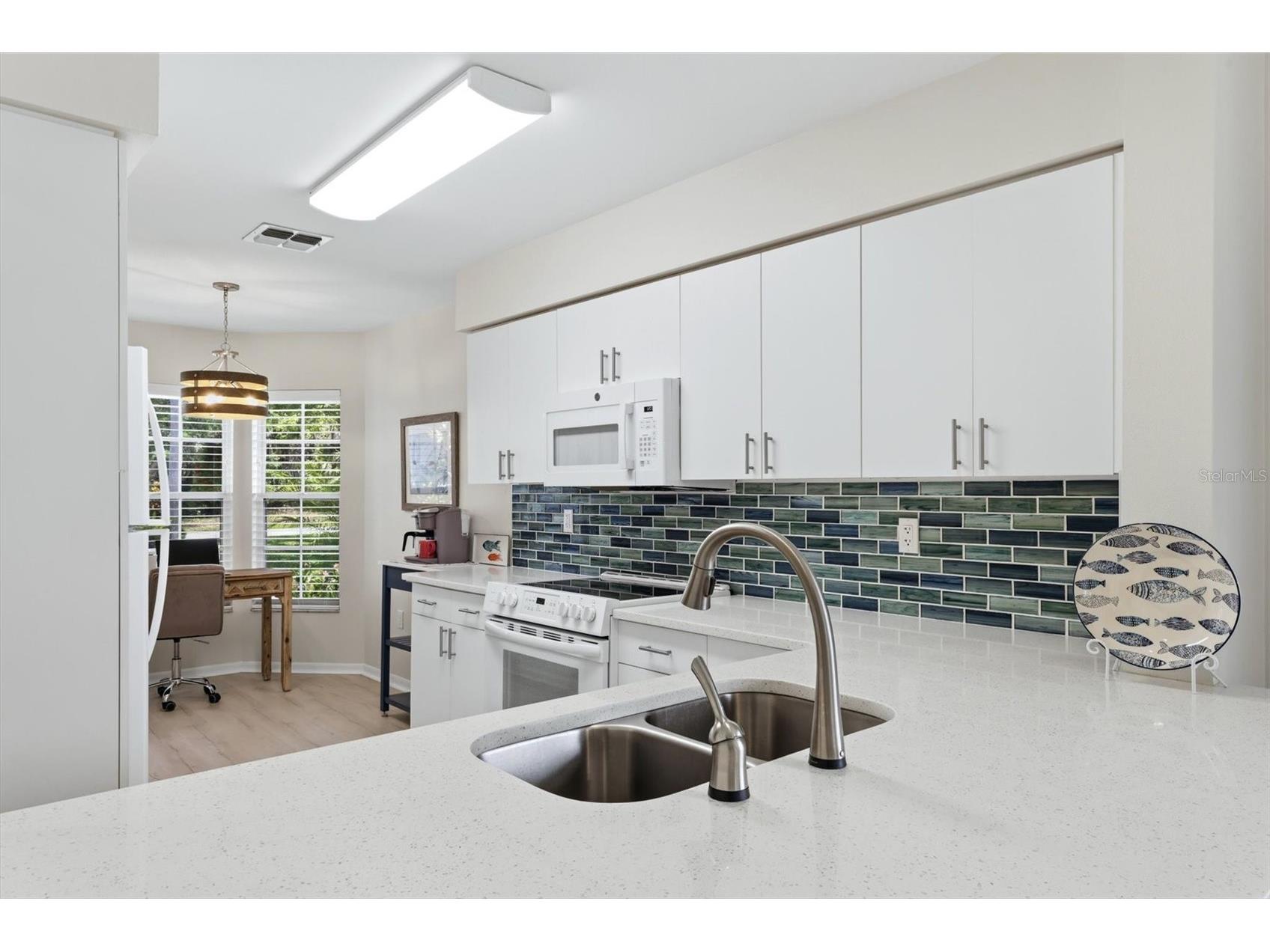 6401 Approach Road #32 Sarasota FL 34238 A4689670 image6