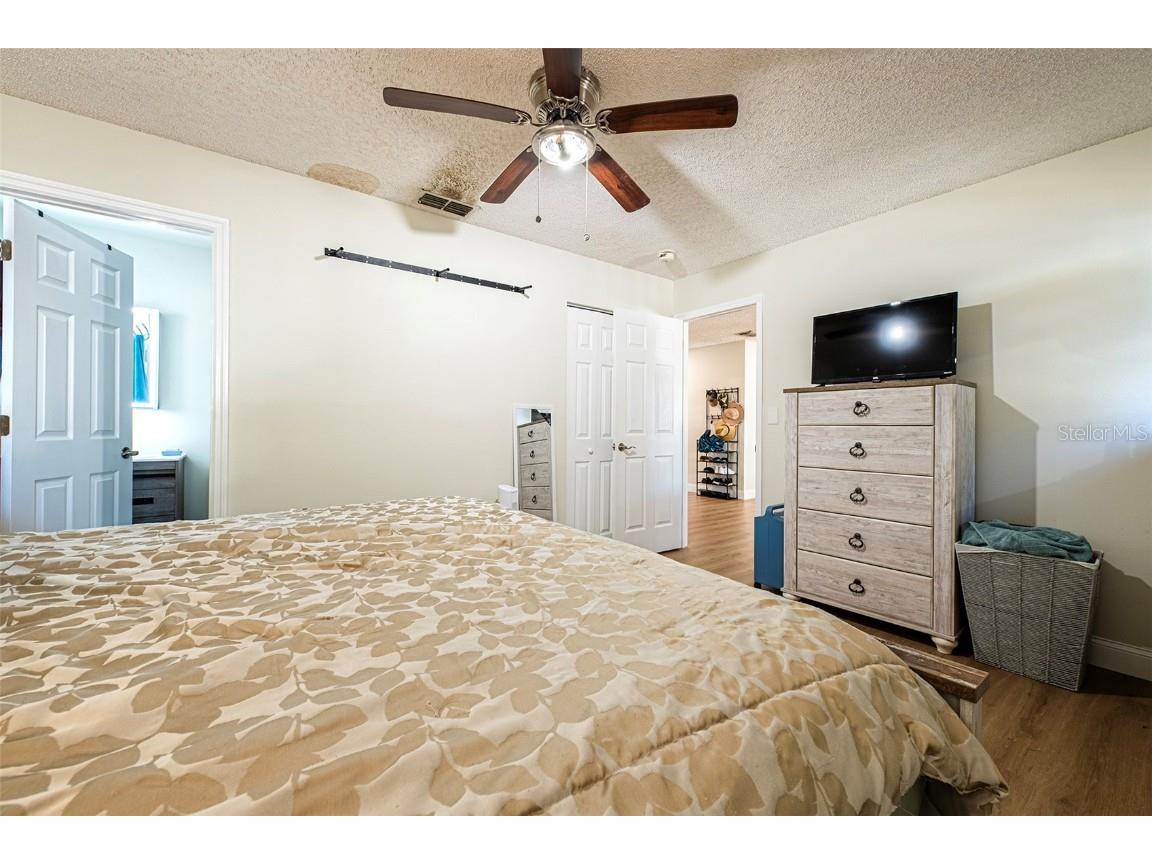 6401 Cedarbrook Drive S Pinellas Park FL 33782 TB8447077 image19