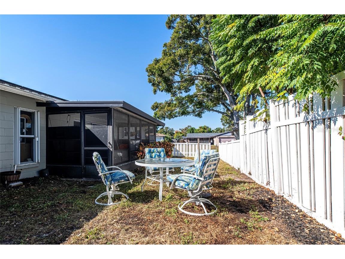 6401 Cedarbrook Drive S Pinellas Park FL 33782 TB8447077 image30