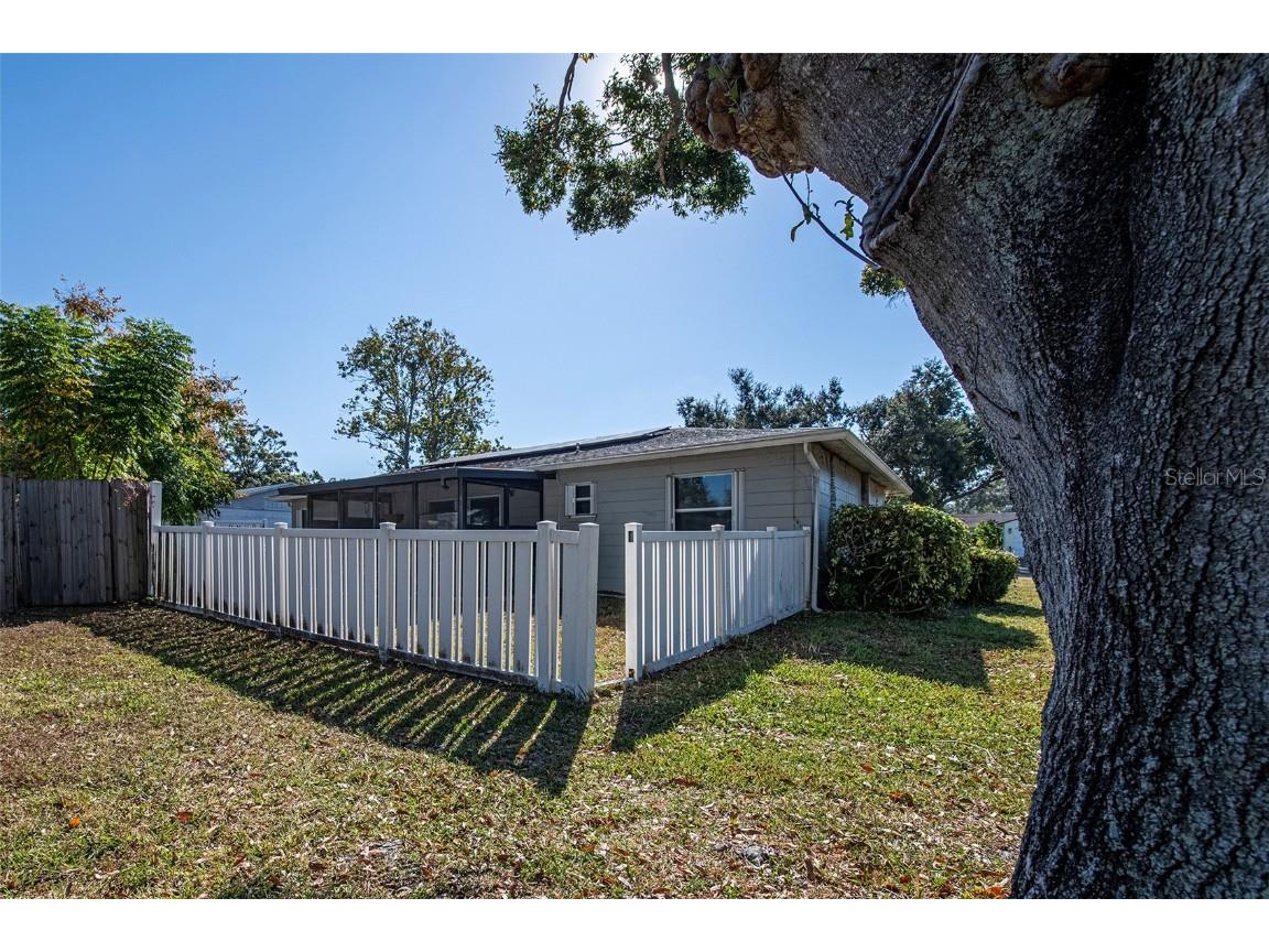 6401 Cedarbrook Drive S Pinellas Park FL 33782 TB8447077 image33