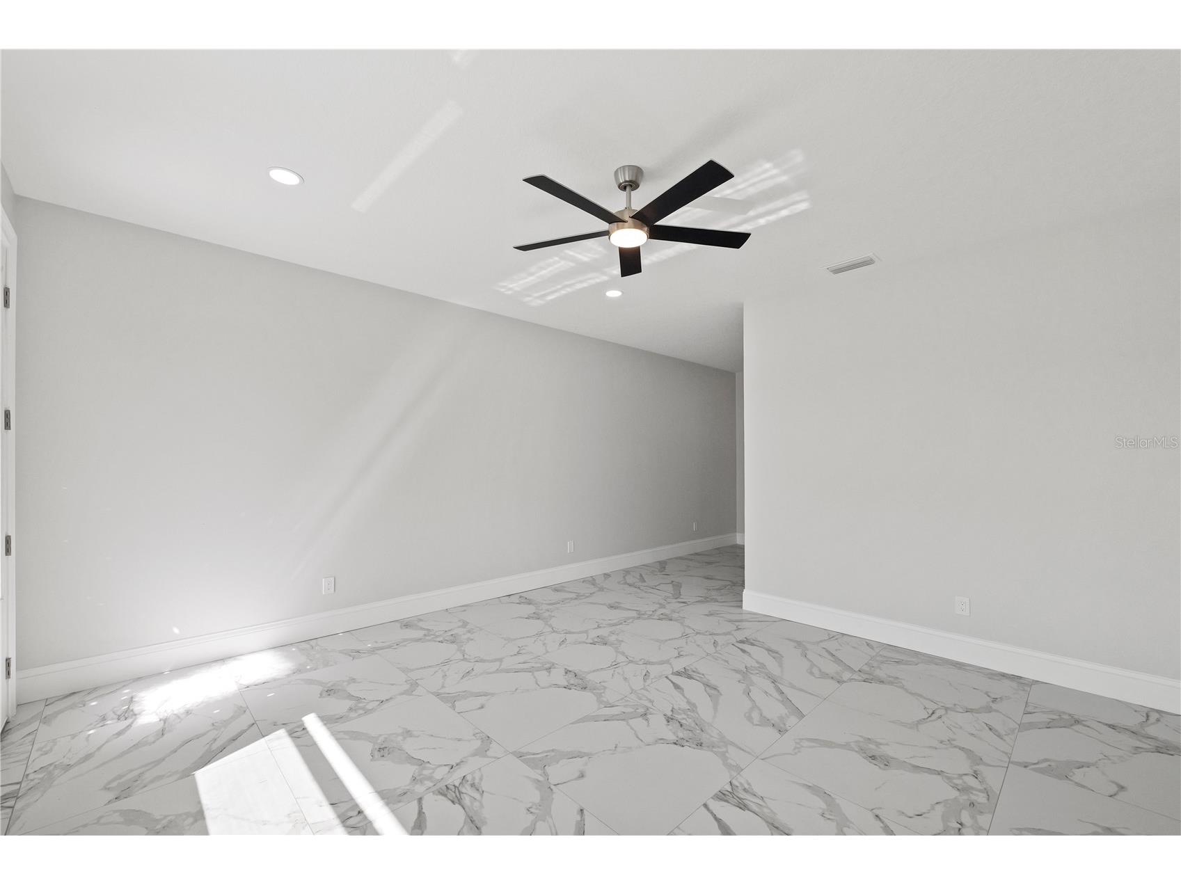 6401 Felice Avenue Tampa FL 33614 TB8499587 image30