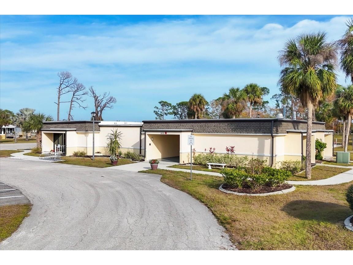 6401 Floral Court North Port FL 34287 N6140668 image47