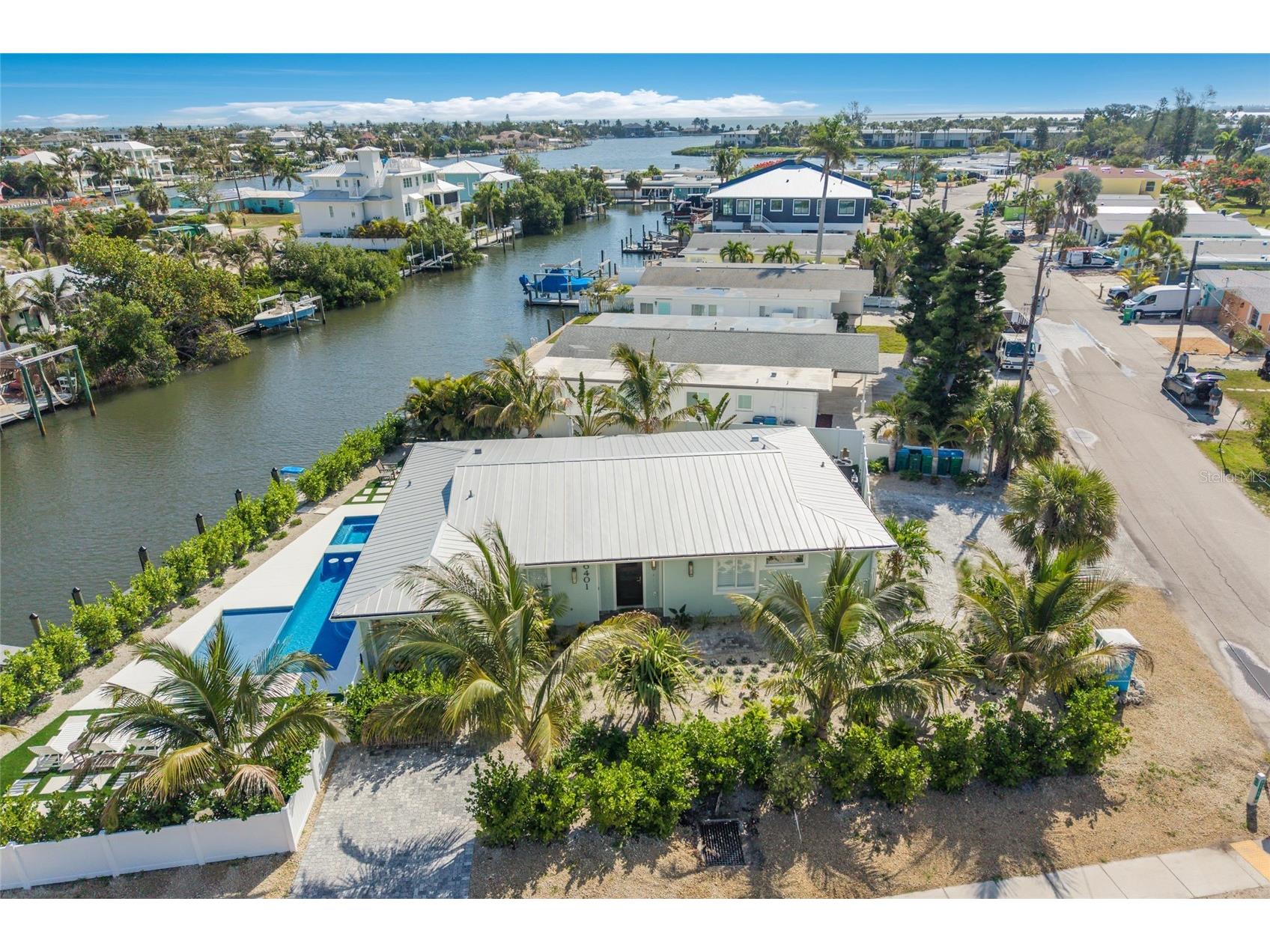 6401 Marina Drive Holmes Beach FL 34217 A4693685 image1