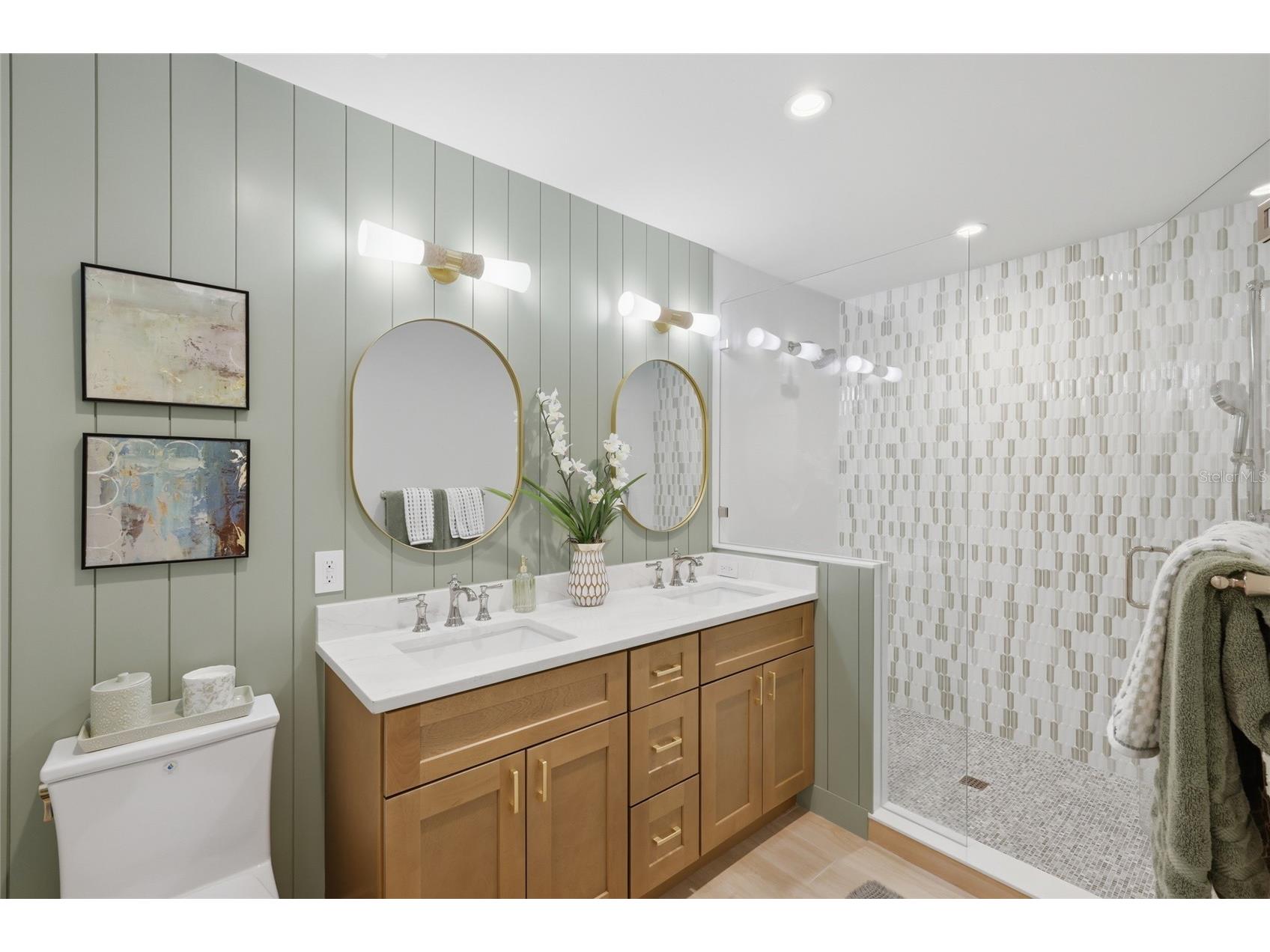 6401 Marina Drive Holmes Beach FL 34217 A4693685 image19