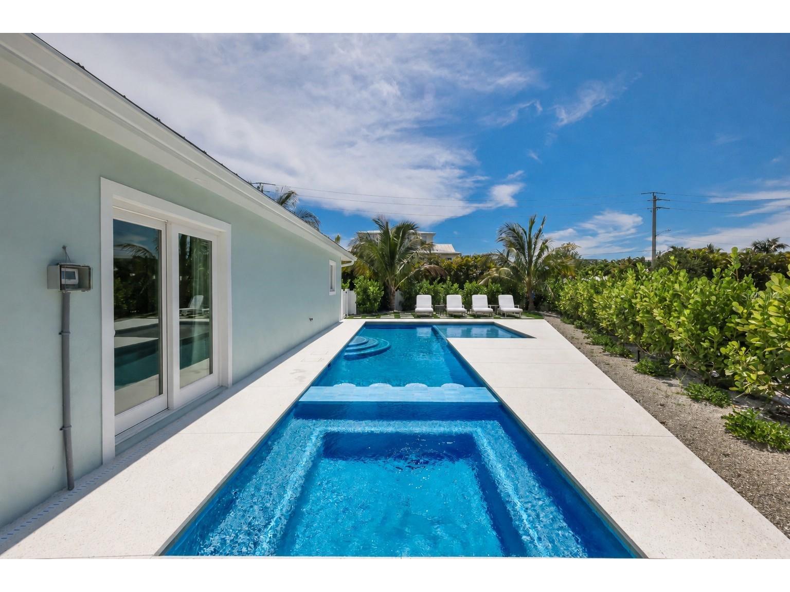 6401 Marina Drive Holmes Beach FL 34217 A4693685 image26