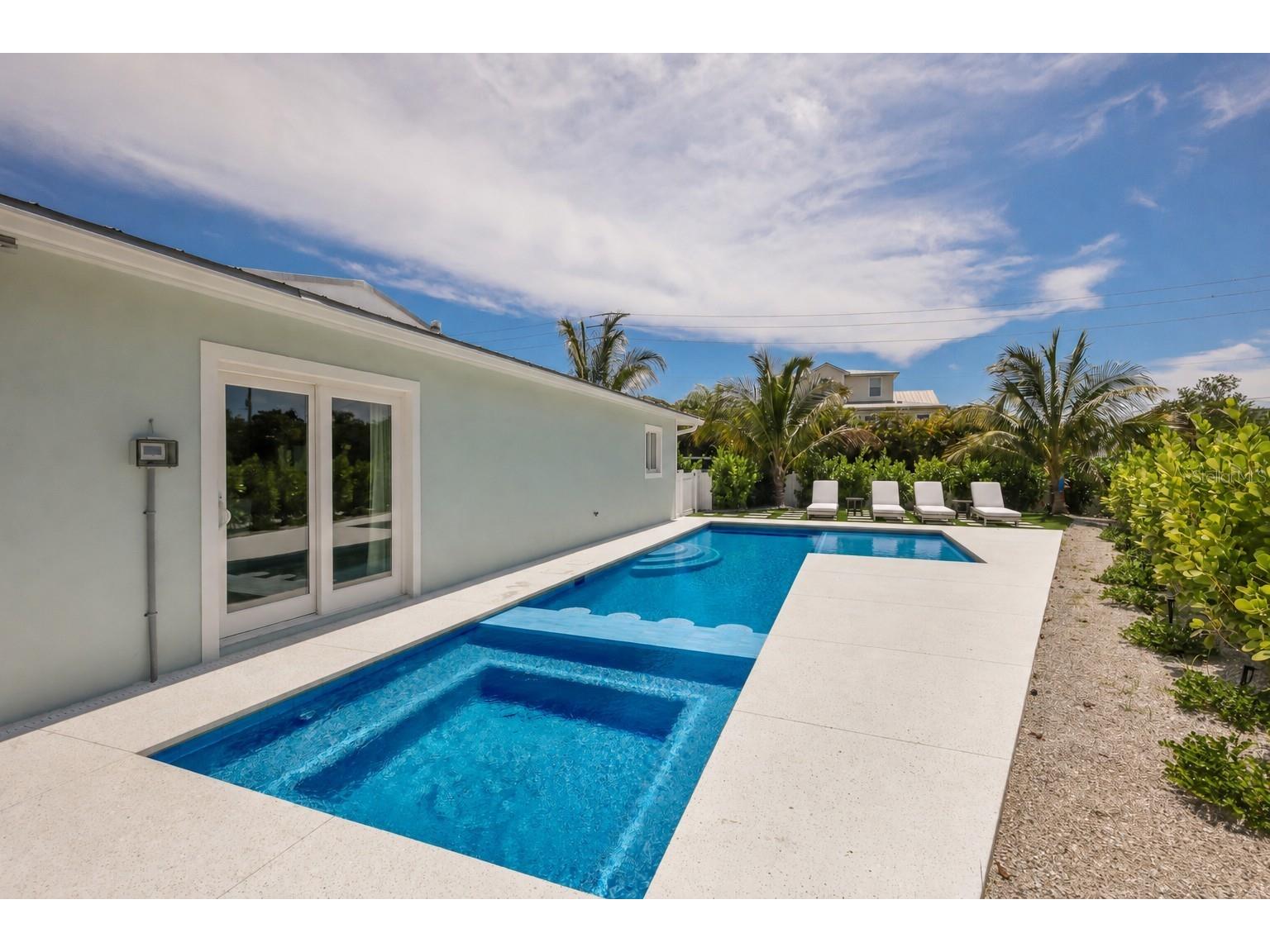 6401 Marina Drive Holmes Beach FL 34217 A4693685 image27