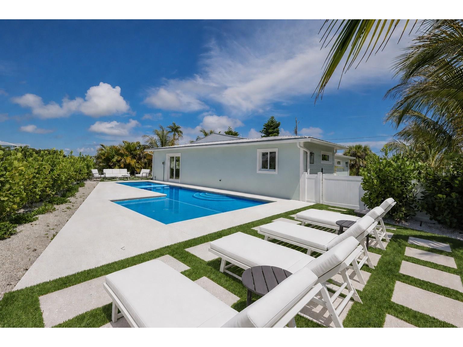 6401 Marina Drive Holmes Beach FL 34217 A4693685 image29