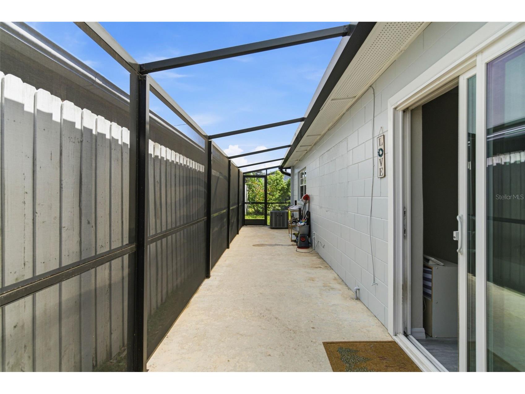 6401 N Hale Avenue Tampa FL 33614 TB8489804 image22