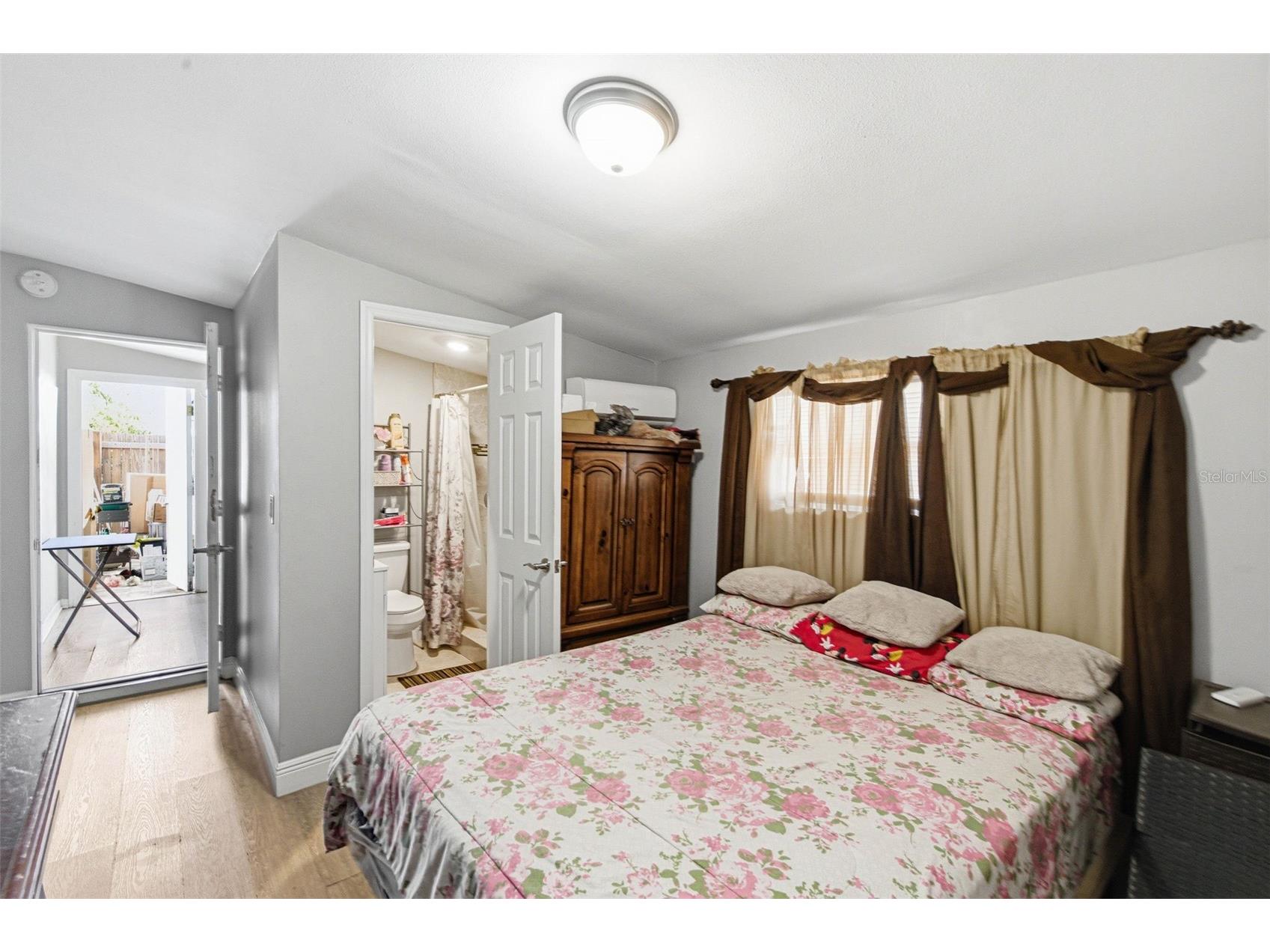 6401 N Hale Avenue Tampa FL 33614 TB8489804 image28