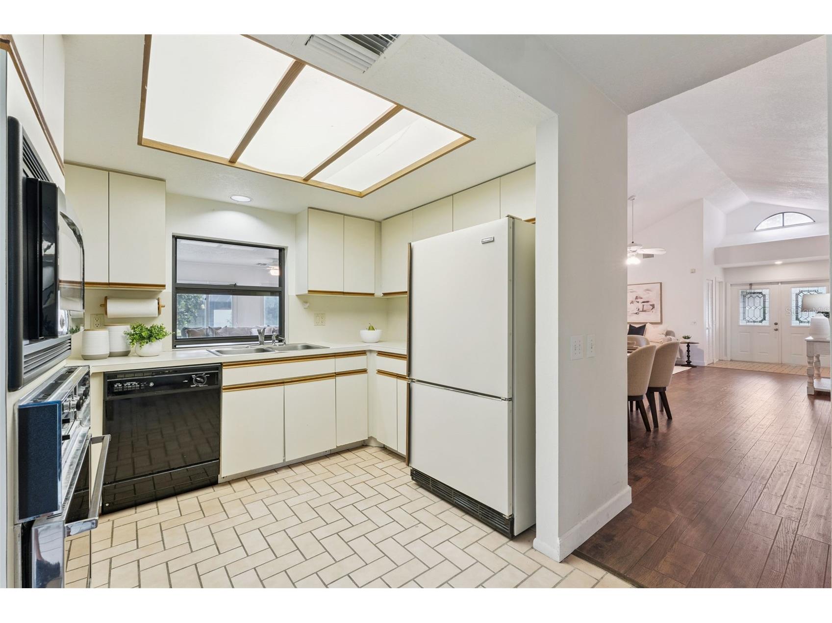 6401 Wellington Drive Orlando FL 32819 O6403245 image20