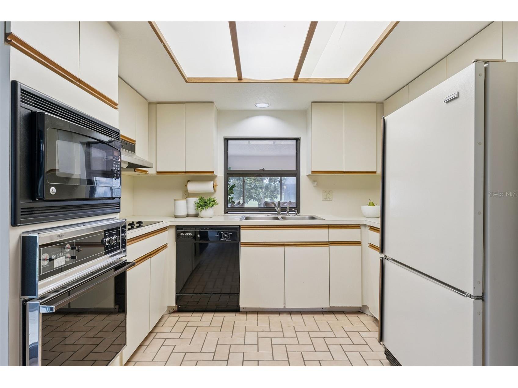 6401 Wellington Drive Orlando FL 32819 O6403245 image21