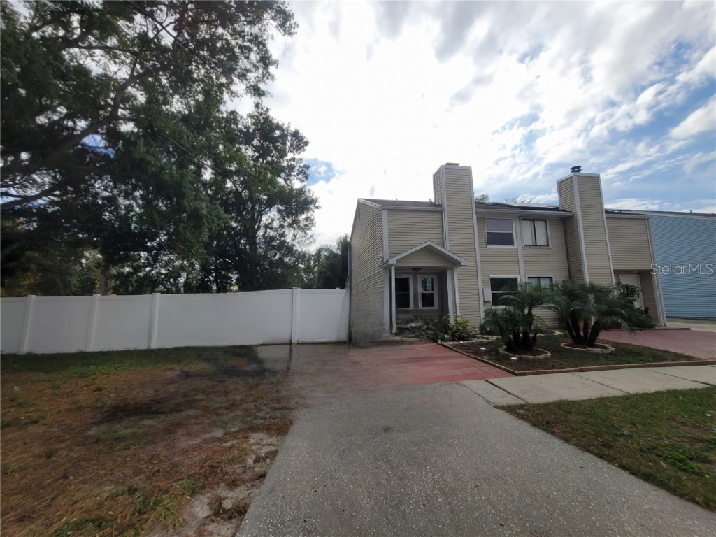 6402 Rockpointe Drive Tampa FL 33634 T3491322 image1