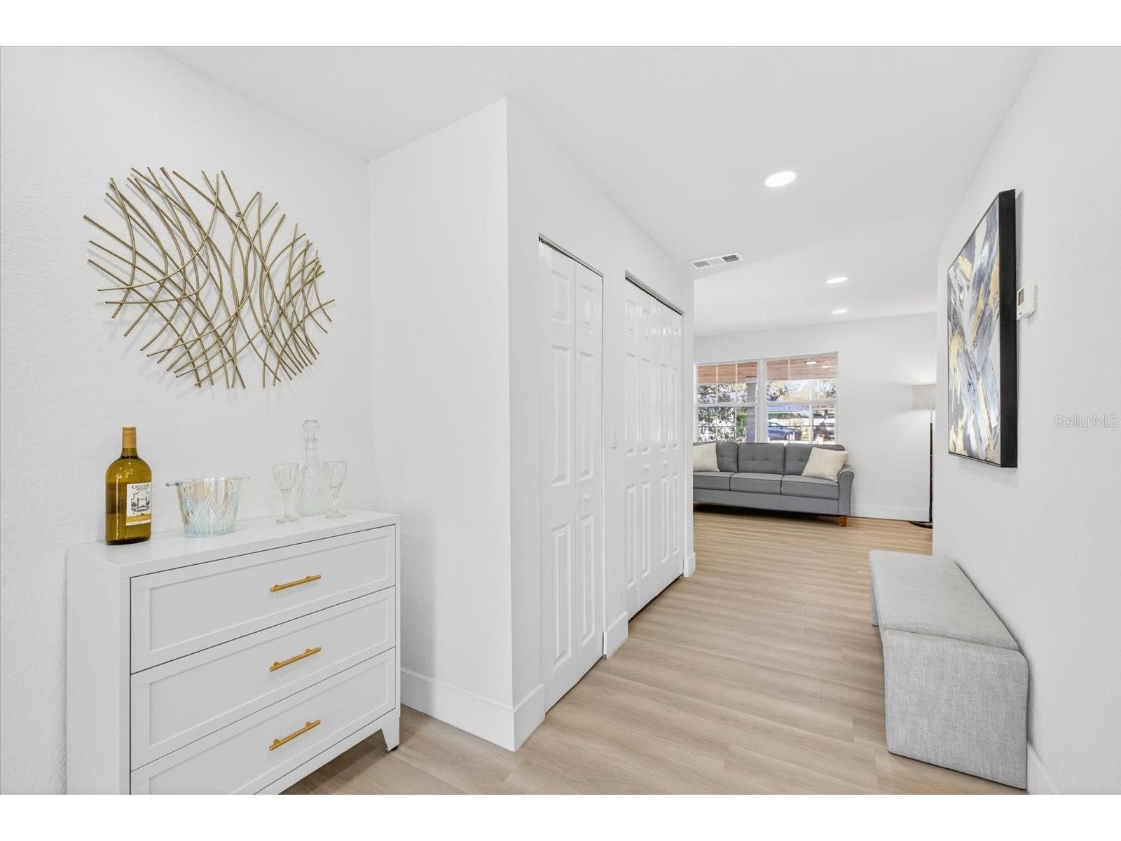 6403 Elliot Drive Tampa FL 33615 TB8475967 image18