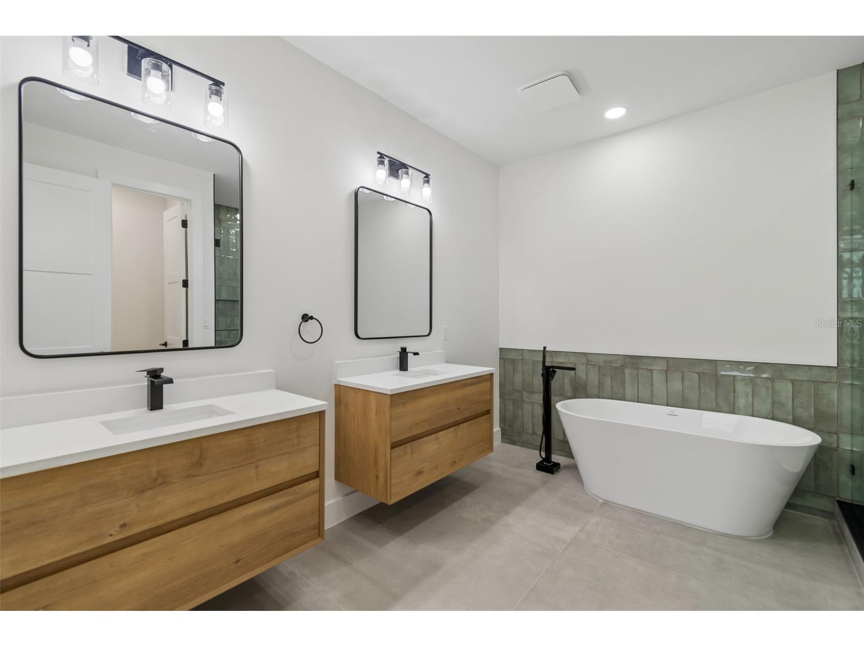 6403 S Richard Avenue Tampa FL 33616 TB8523550 image47
