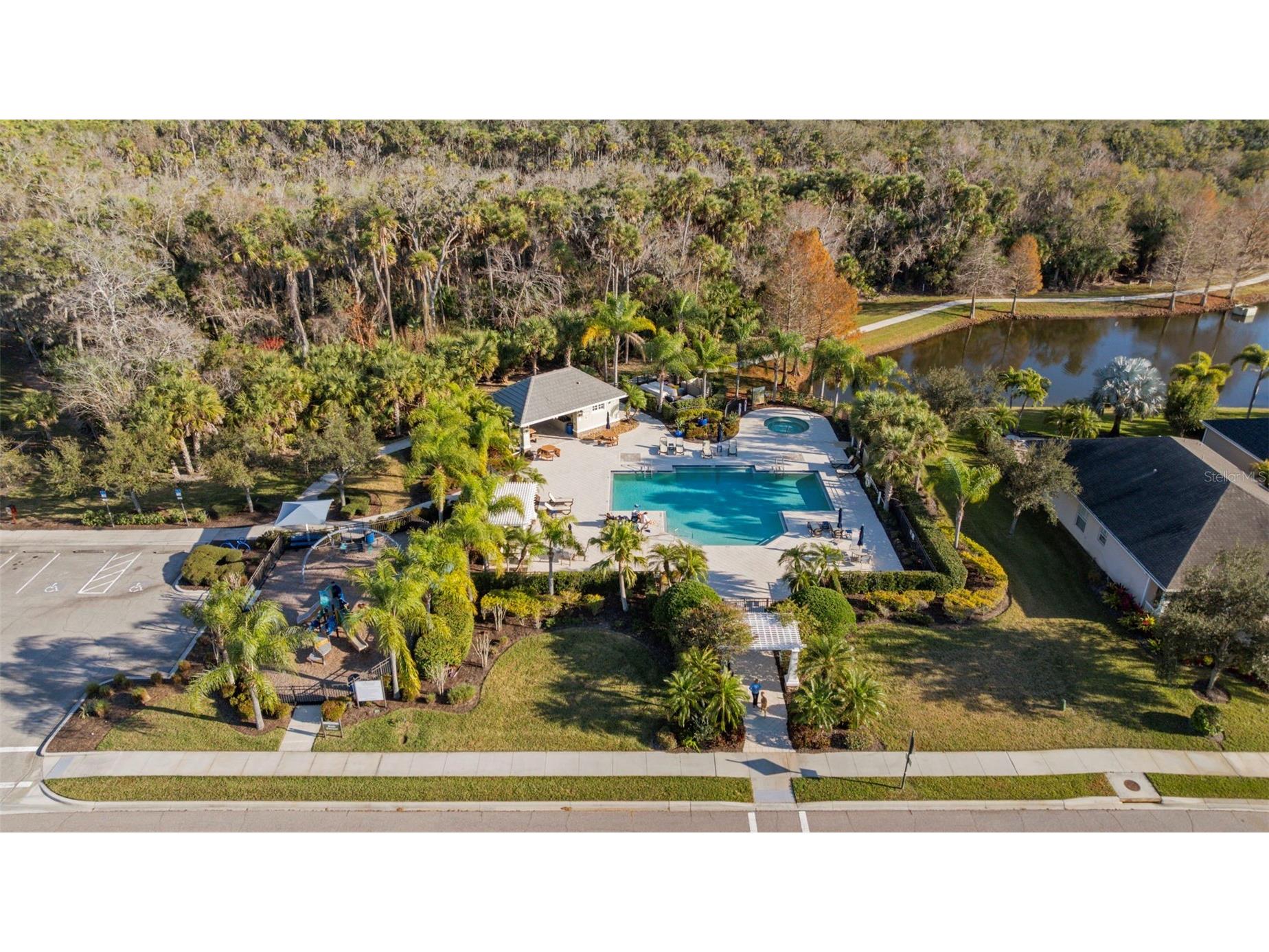 6404 Autumn Woods Way Sarasota FL 34243 N6142789 image22
