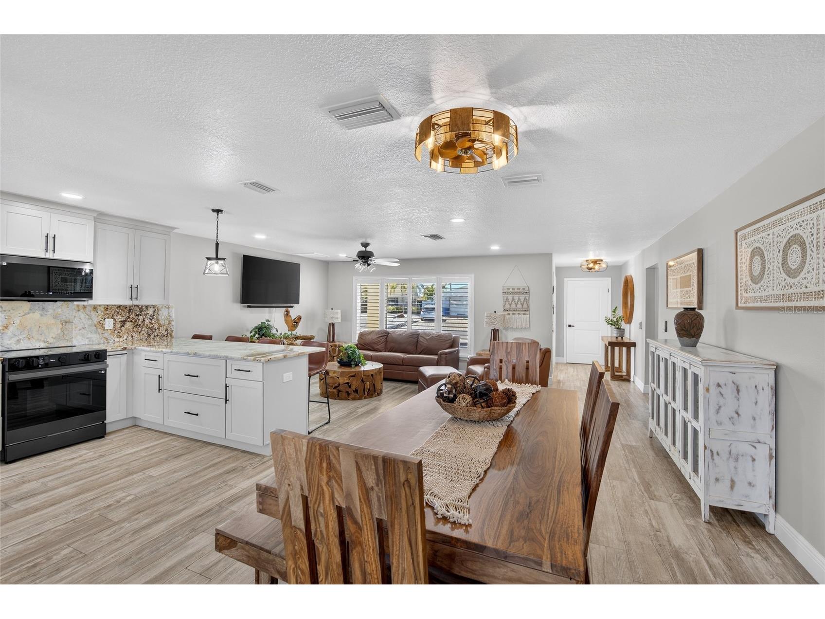 6404 Lake Sunrise Drive Apollo Beach FL 33572 - BAL HARBOUR TB8474134 image12