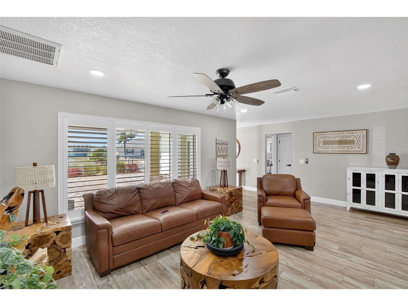 6404 Lake Sunrise Drive Apollo Beach FL 33572 - BAL HARBOUR TB8474134 image9