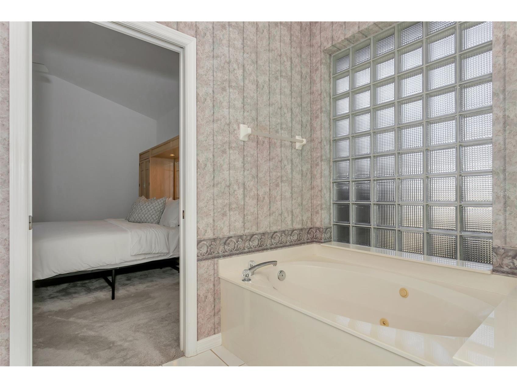 6404 Wentworth Crossing University Park FL 34201 A4677067 image41
