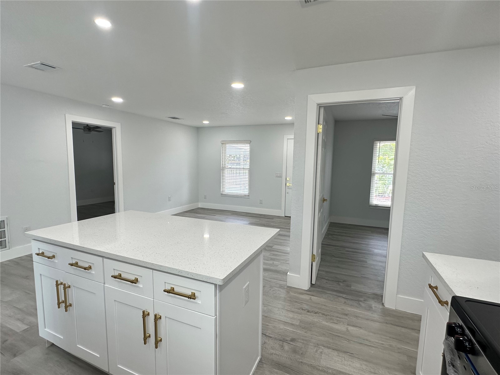 6405 S Manhattan Avenue Tampa FL 33616 TB8499355 image10