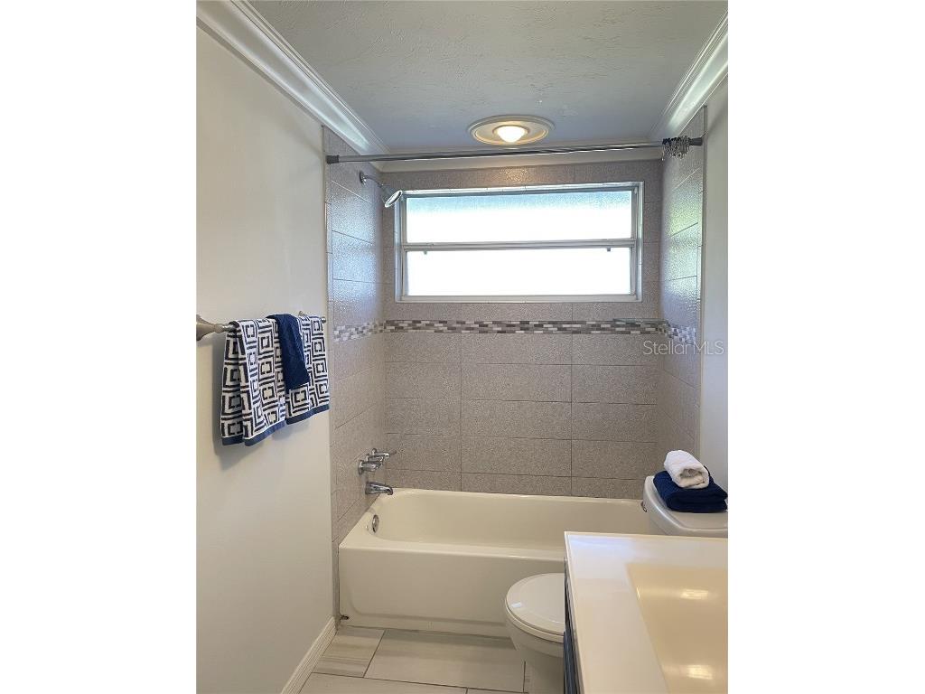 6405 White Sands Terrace Sarasota FL 34231 A4669068 image18
