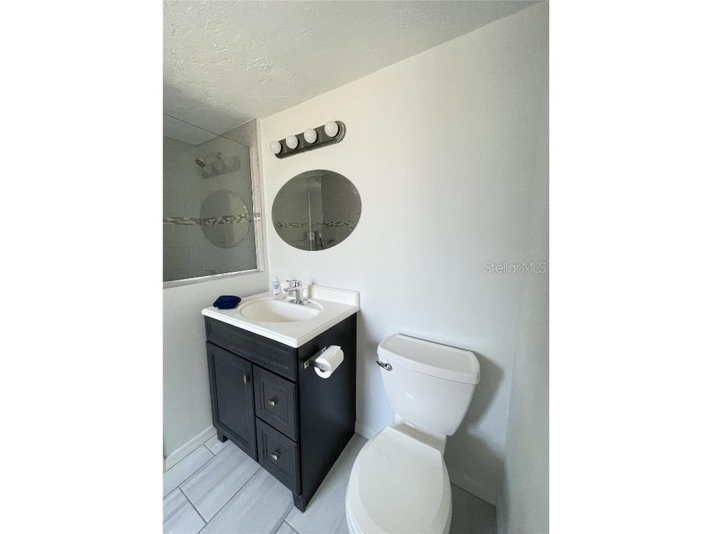 6405 White Sands Terrace Sarasota FL 34231 A4669068 image21