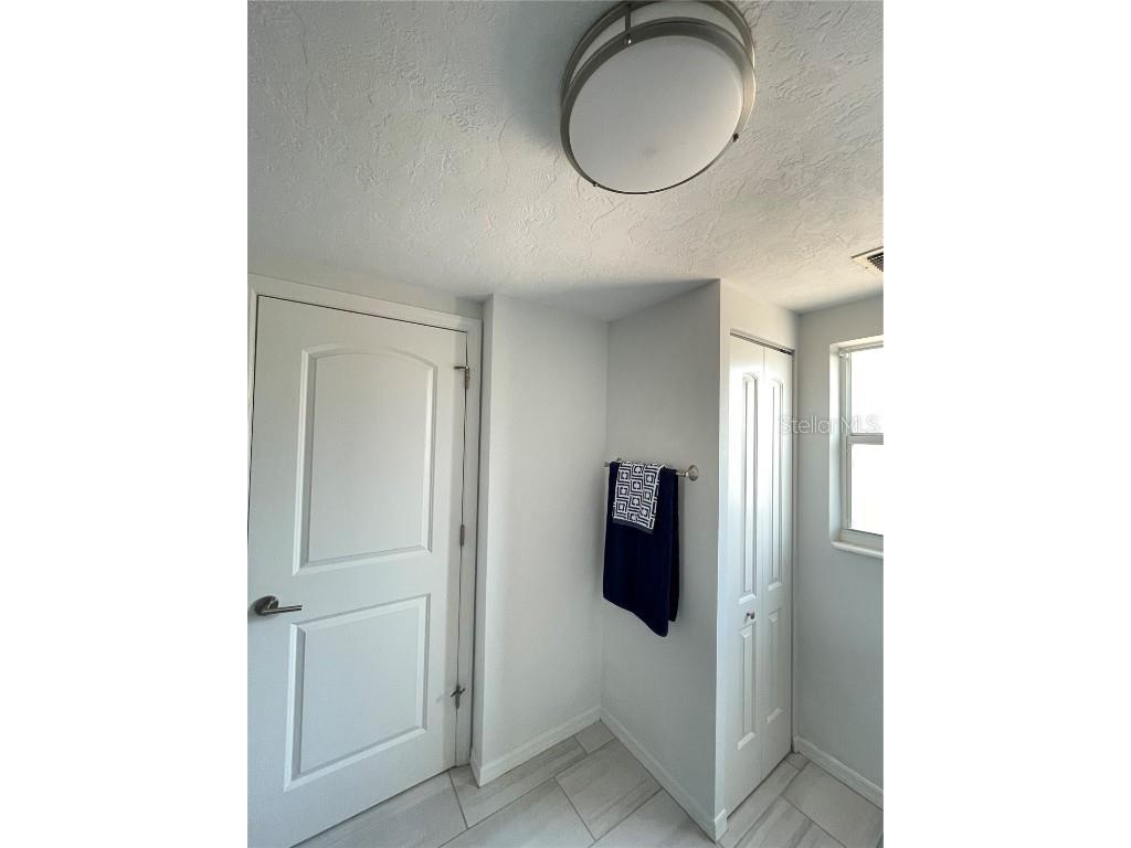 6405 White Sands Terrace Sarasota FL 34231 A4669068 image23
