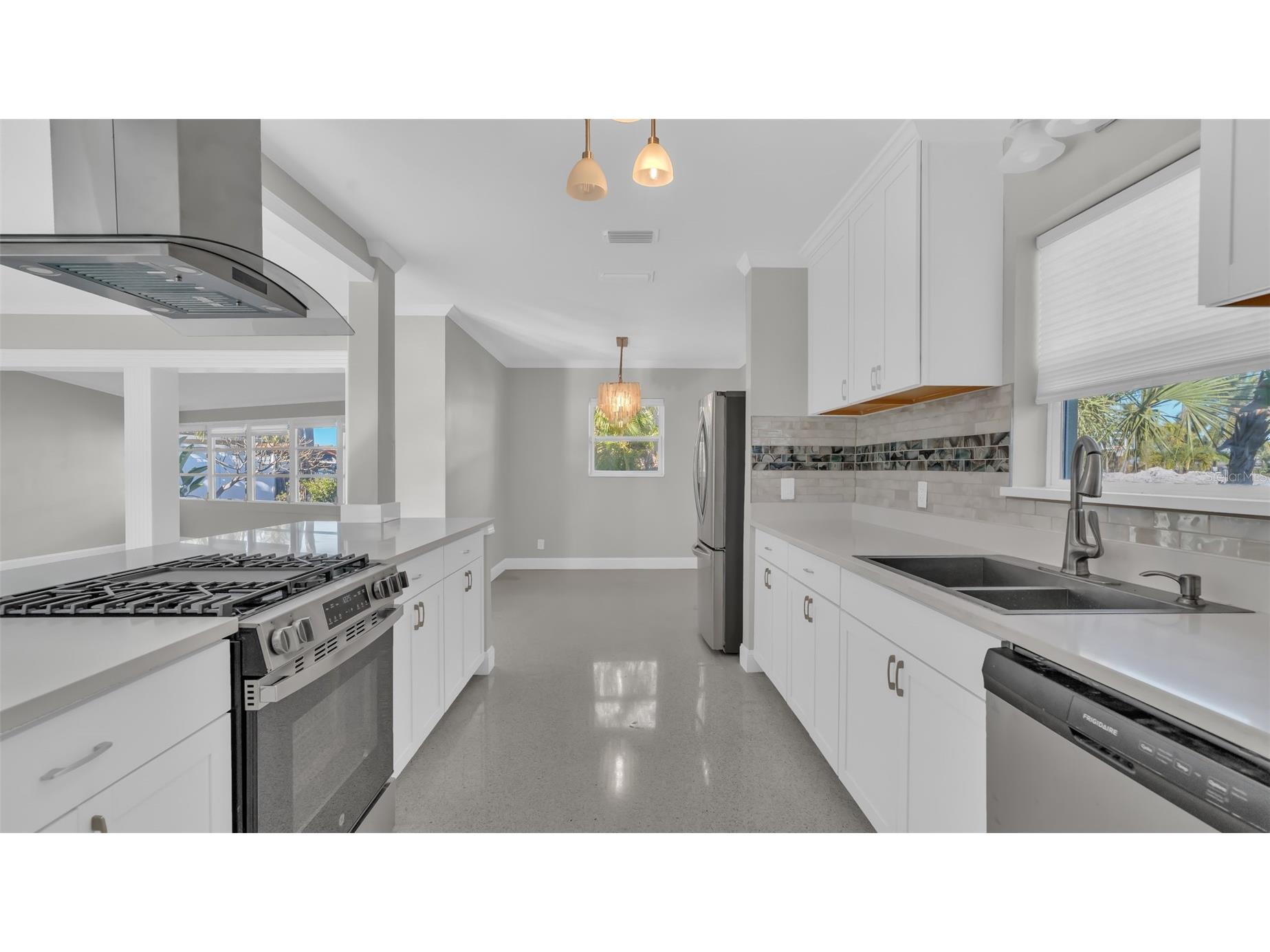 6407 1st Palm Point Saint Pete Beach FL 33706 TB8463444 image9