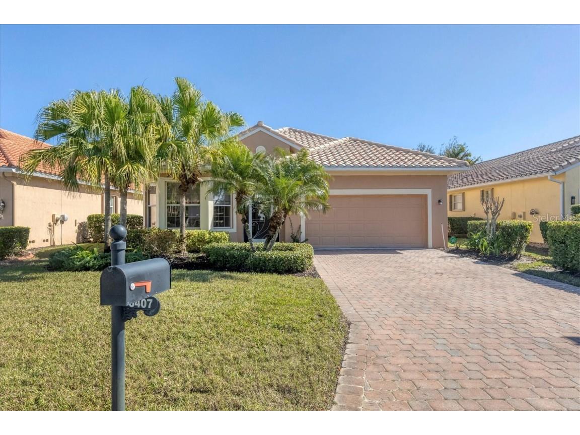 6407 43rd Court E Sarasota FL 34243 A4560005 image1