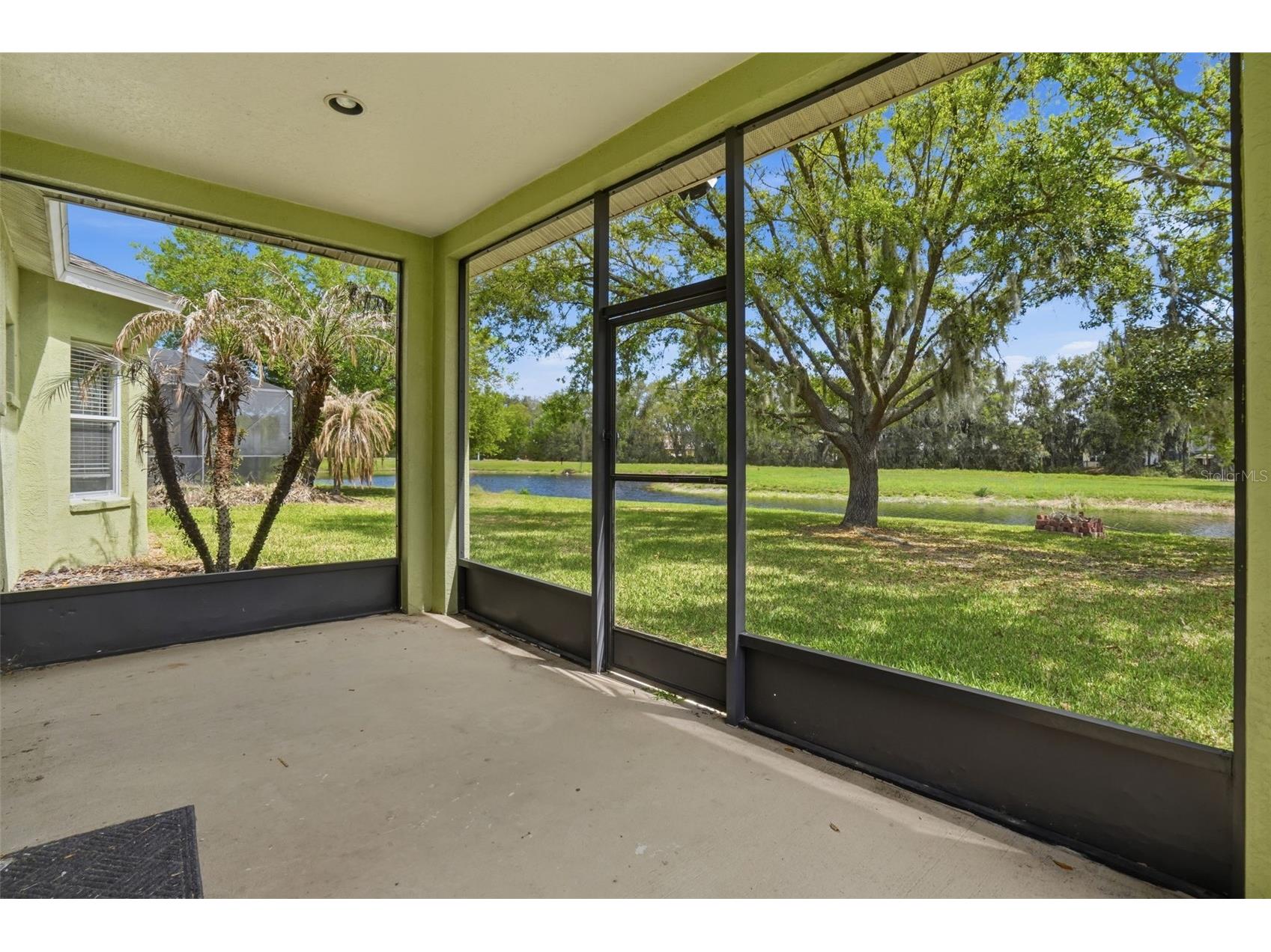 6407 Bridgecrest Drive Lithia FL 33547 O6389430 image33