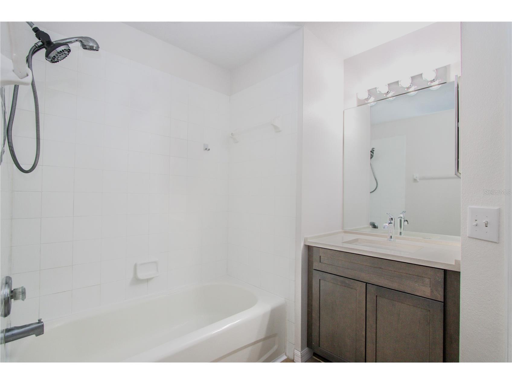 6407 Rosefinch Court #104 Lakewood Ranch FL 34202 TB8481130 image27