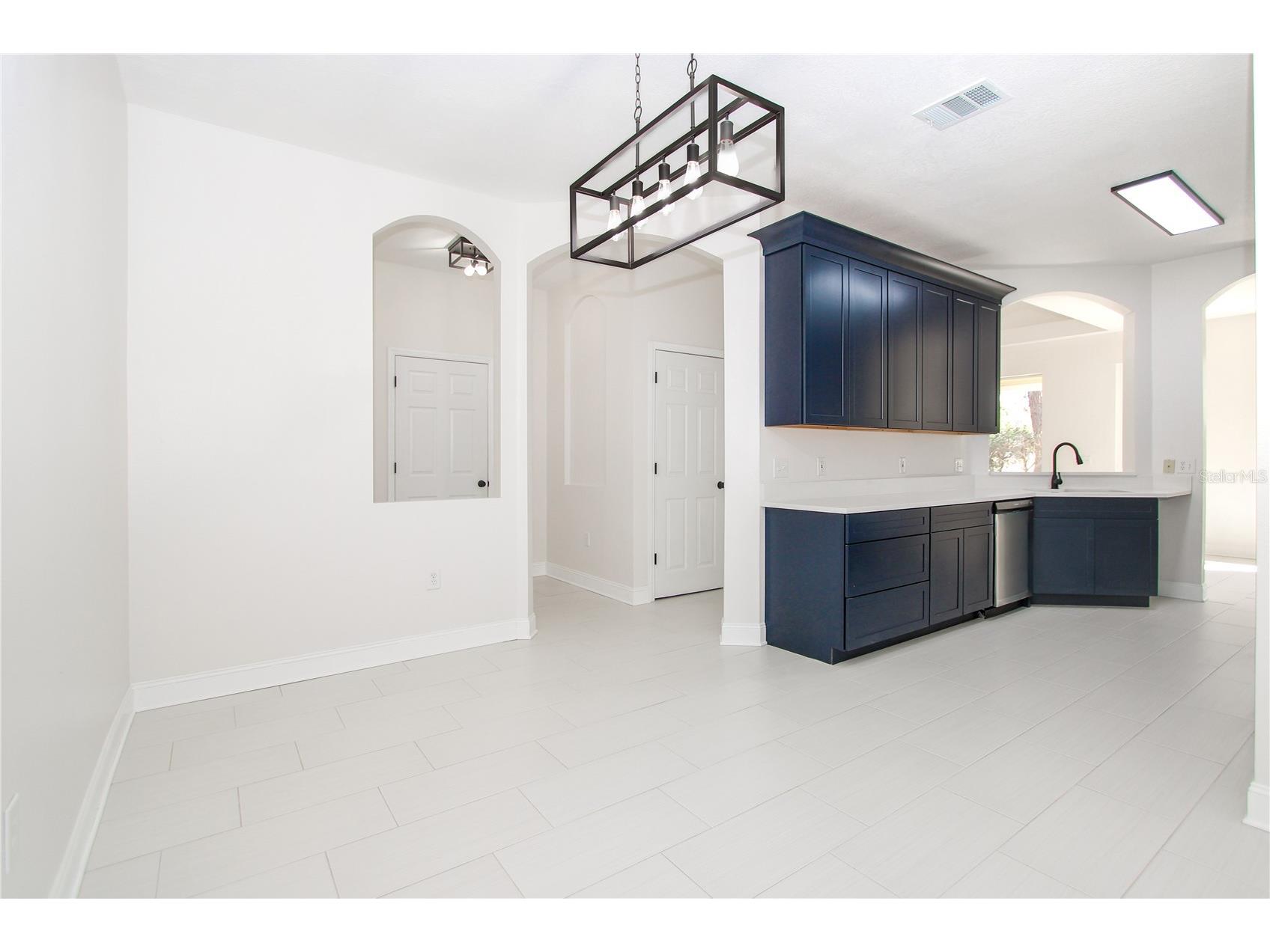 6407 Rosefinch Court #104 Lakewood Ranch FL 34202 TB8481130 image5