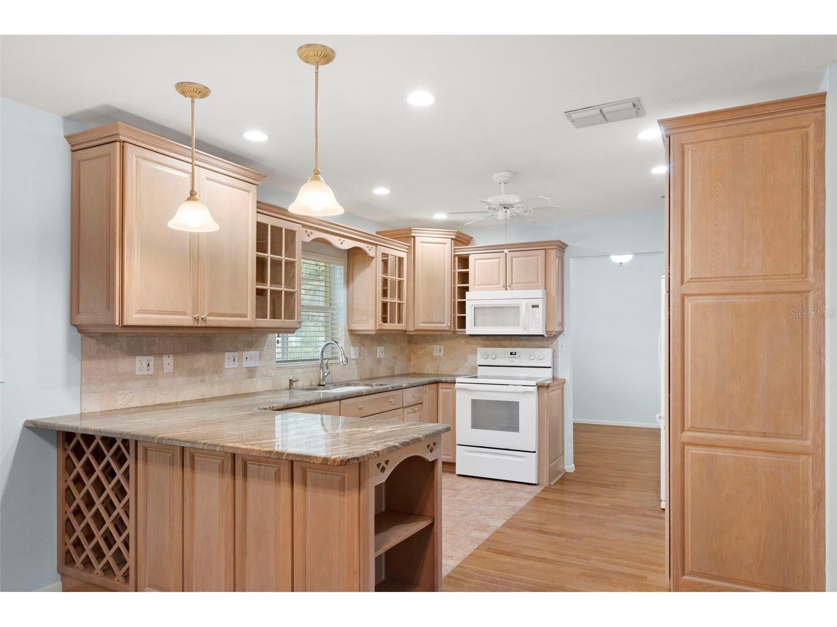 6408 29th Avenue W Bradenton FL 34209 A4695636 image10