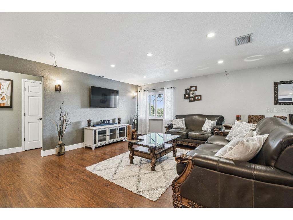 6408 Running Bear Drive Lakeland FL 33813 TB8476598 image32