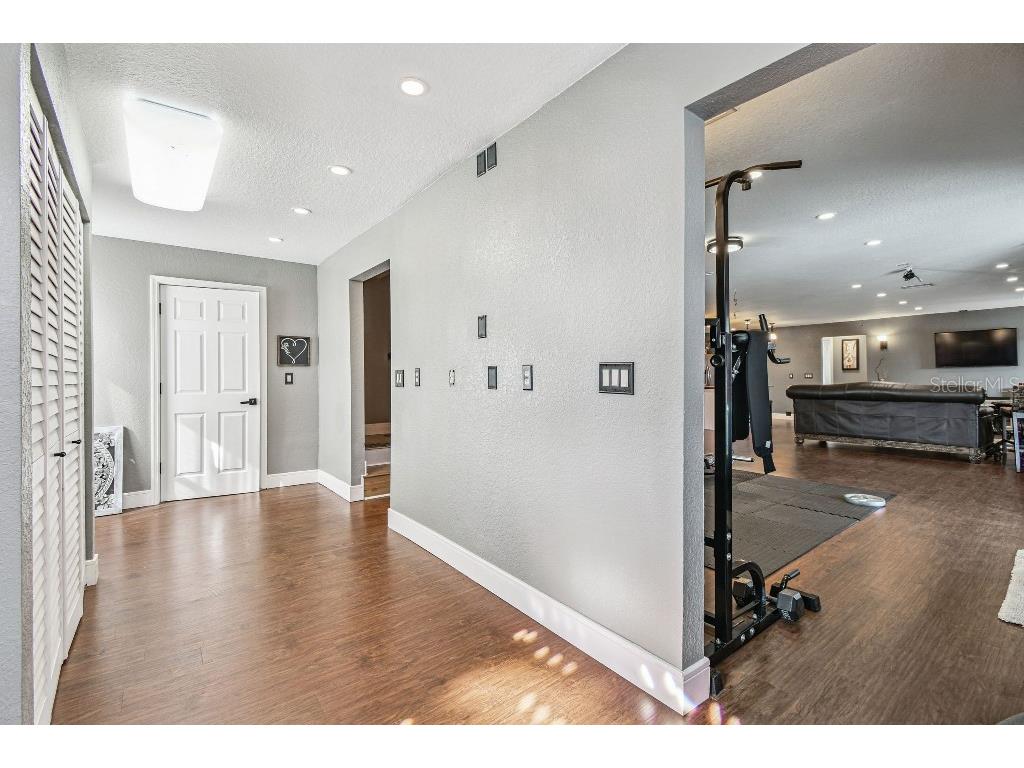 6408 Running Bear Drive Lakeland FL 33813 TB8476598 image43