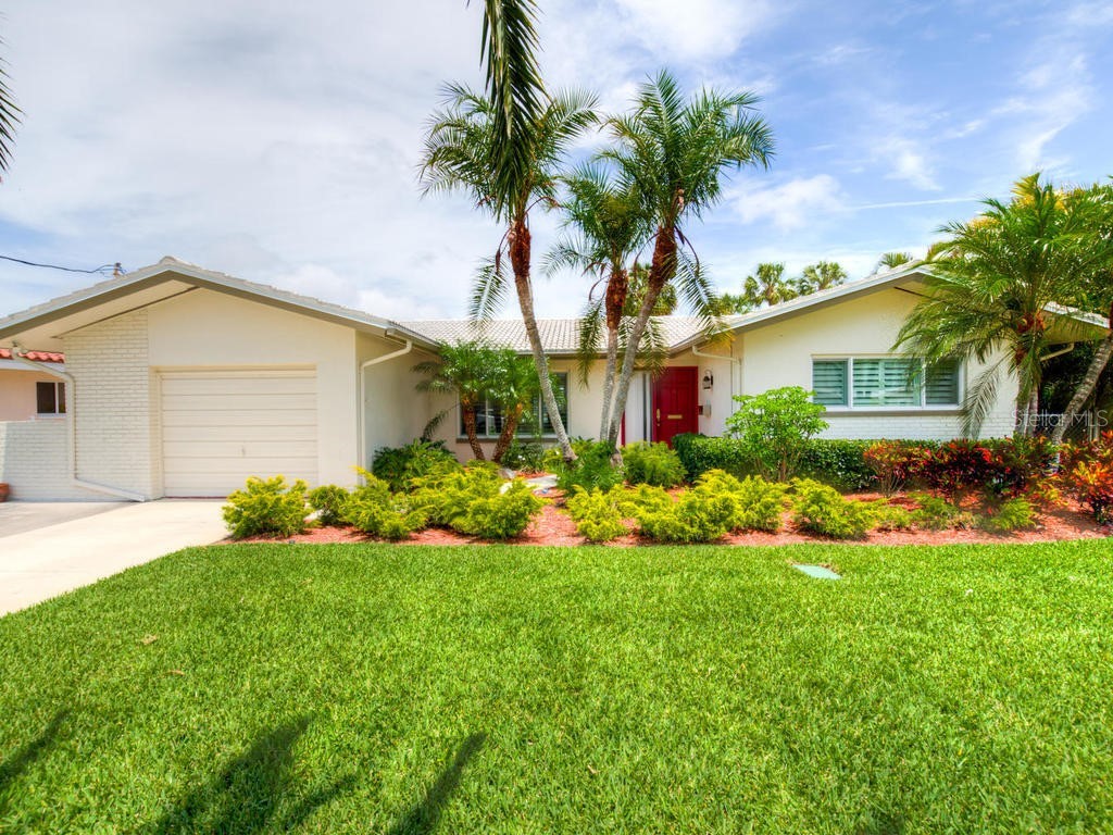6409 2nd Palm Point Saint Pete Beach FL 33706 - BOCA CIEGA BAY U8200578 image1