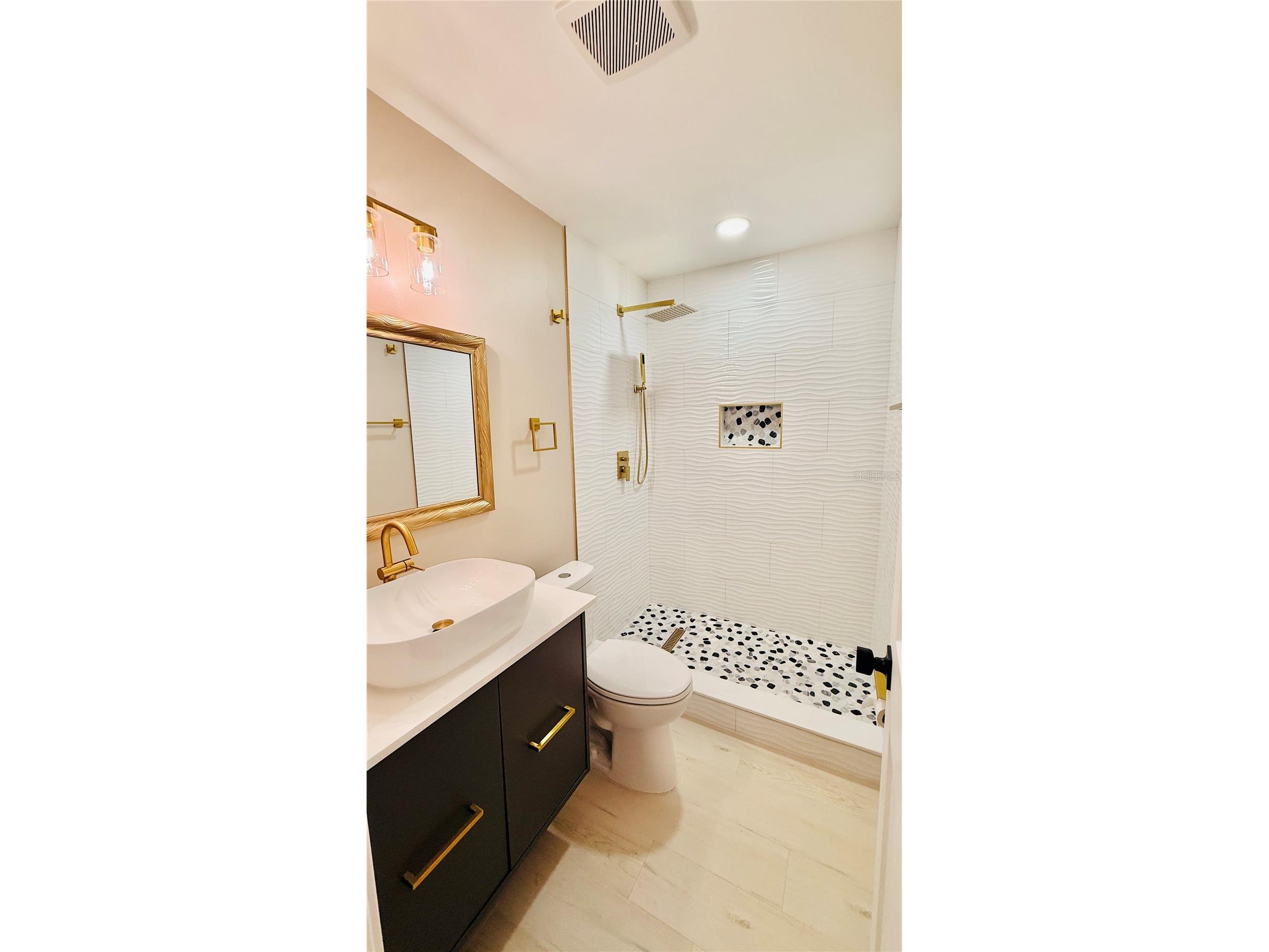 6409 Rosewood Drive Tampa FL 33615 TB8506911 image33