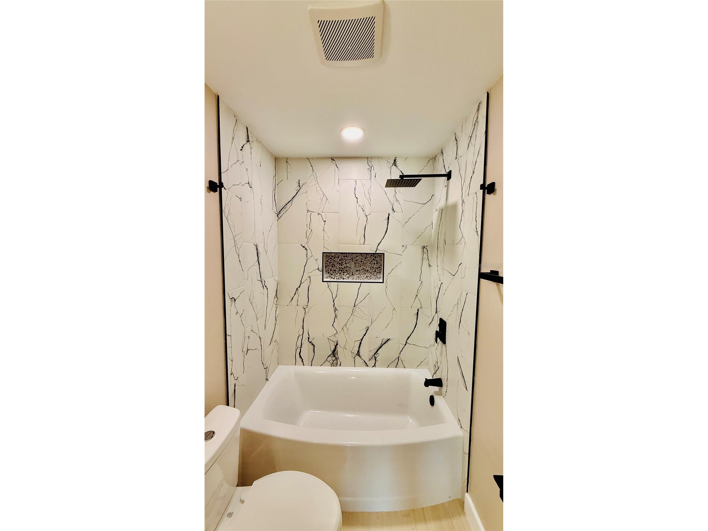 6409 Rosewood Drive Tampa FL 33615 TB8506911 image41