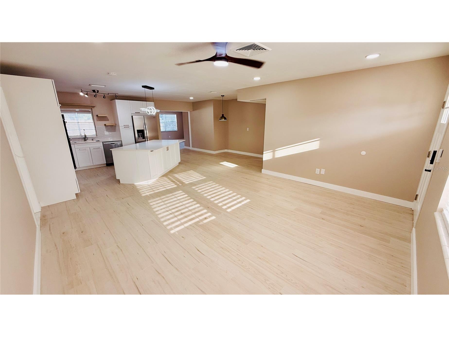 6409 Rosewood Drive Tampa FL 33615 TB8506911 image5