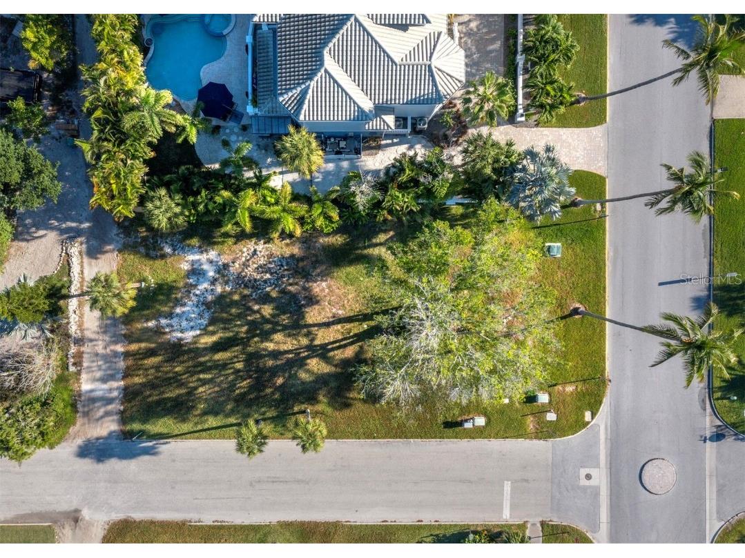 641 Broadway Street Longboat Key FL 34228 - SARASOTA BAY A4672996 image2