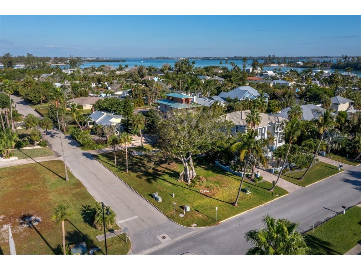 641 Broadway Street Longboat Key FL 34228 - SARASOTA BAY A4672996 image6