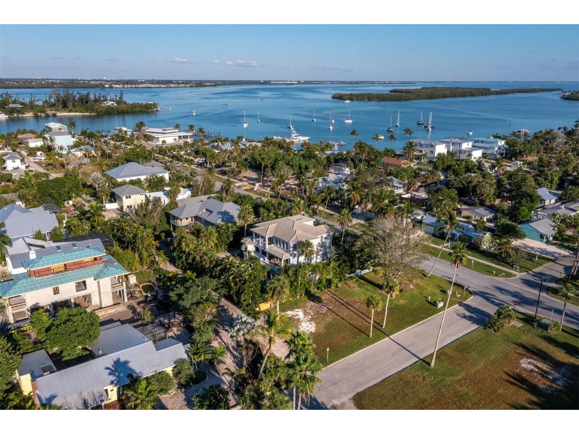 641 Broadway Street Longboat Key FL 34228 - SARASOTA BAY A4672996 image7