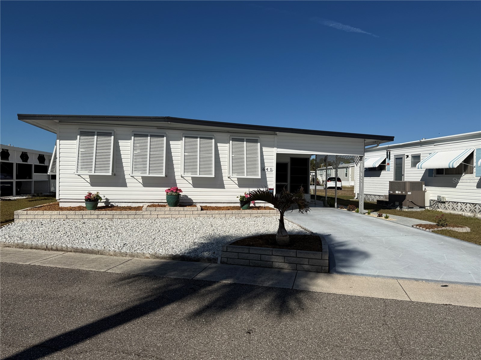 641 Delphinium Drive Venice FL 34293 N6142739 image1