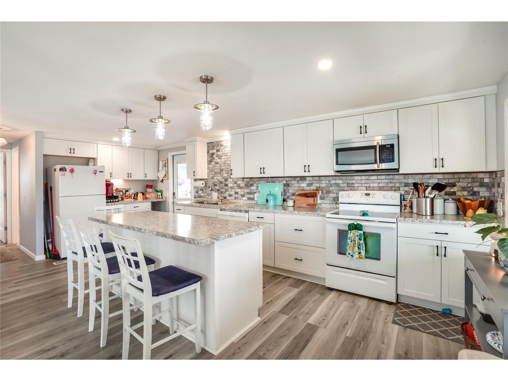 641 Fairmount Drive North Port FL 34287 A4681671 image13