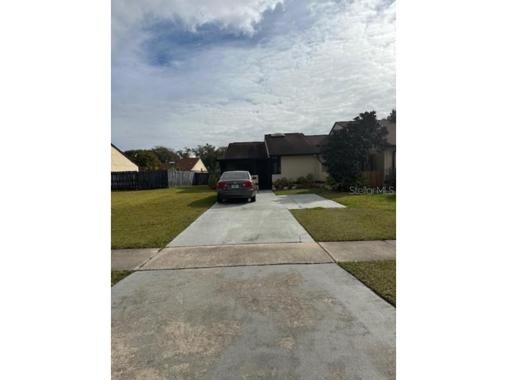 641 Golden Sunshine Circle Orlando FL 32807 O6178058 image1