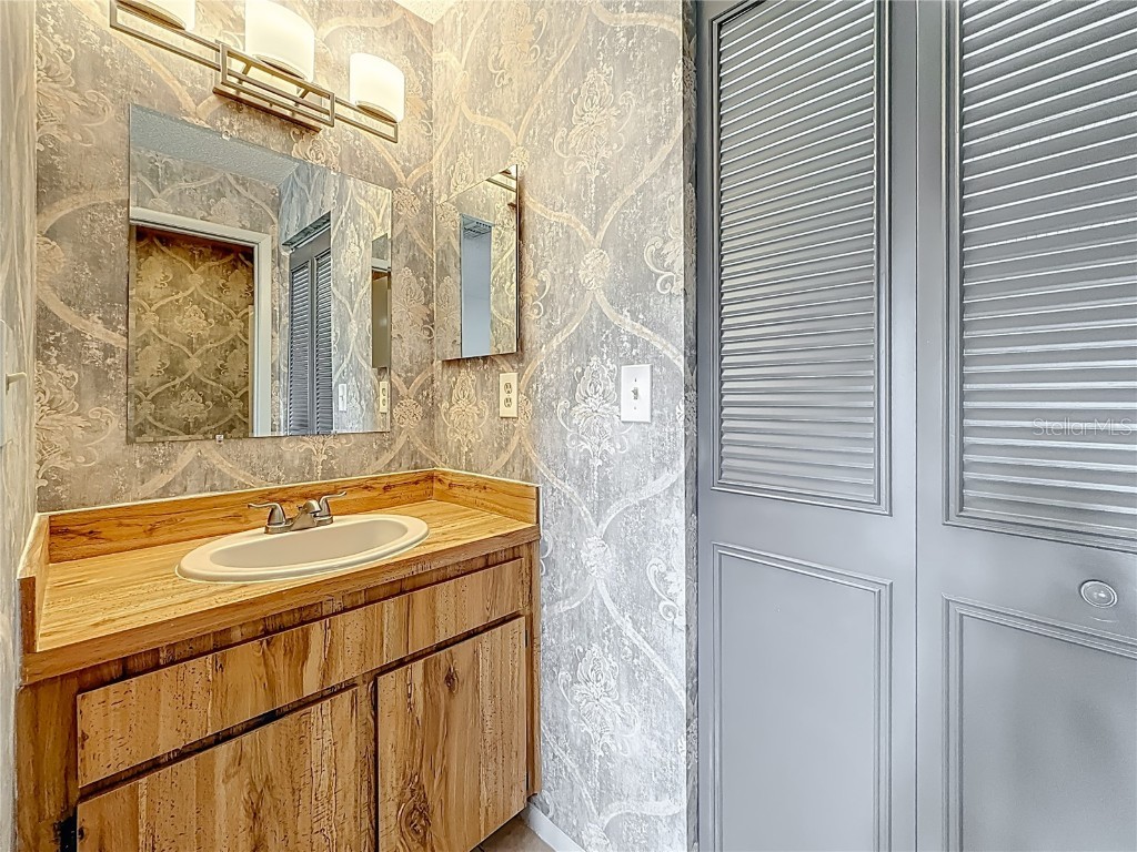 641 Laguna Vista Court Largo FL 33771 TB8437973 image14