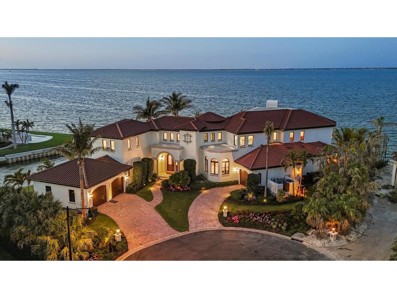 641 Ranger Lane Longboat Key FL 34228 - SARASOTA BAY/INTRACOASTAL A4651154 image1