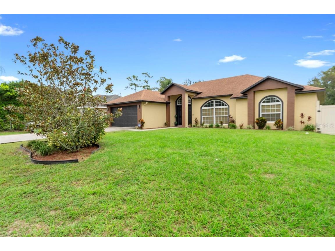 641 Rhodes Drive Deland FL 32720 V4945503 image3